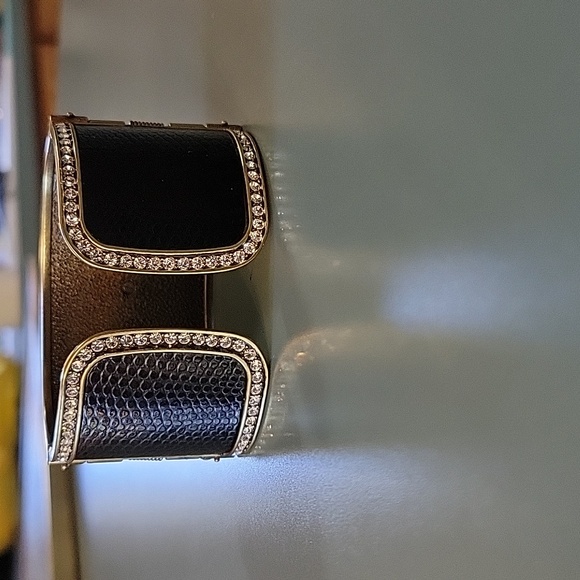 Heidi Daus Black Leather Jeweled Double Hinged Cuff Bracelet Swarovski Crystals - Picture 6 of 8